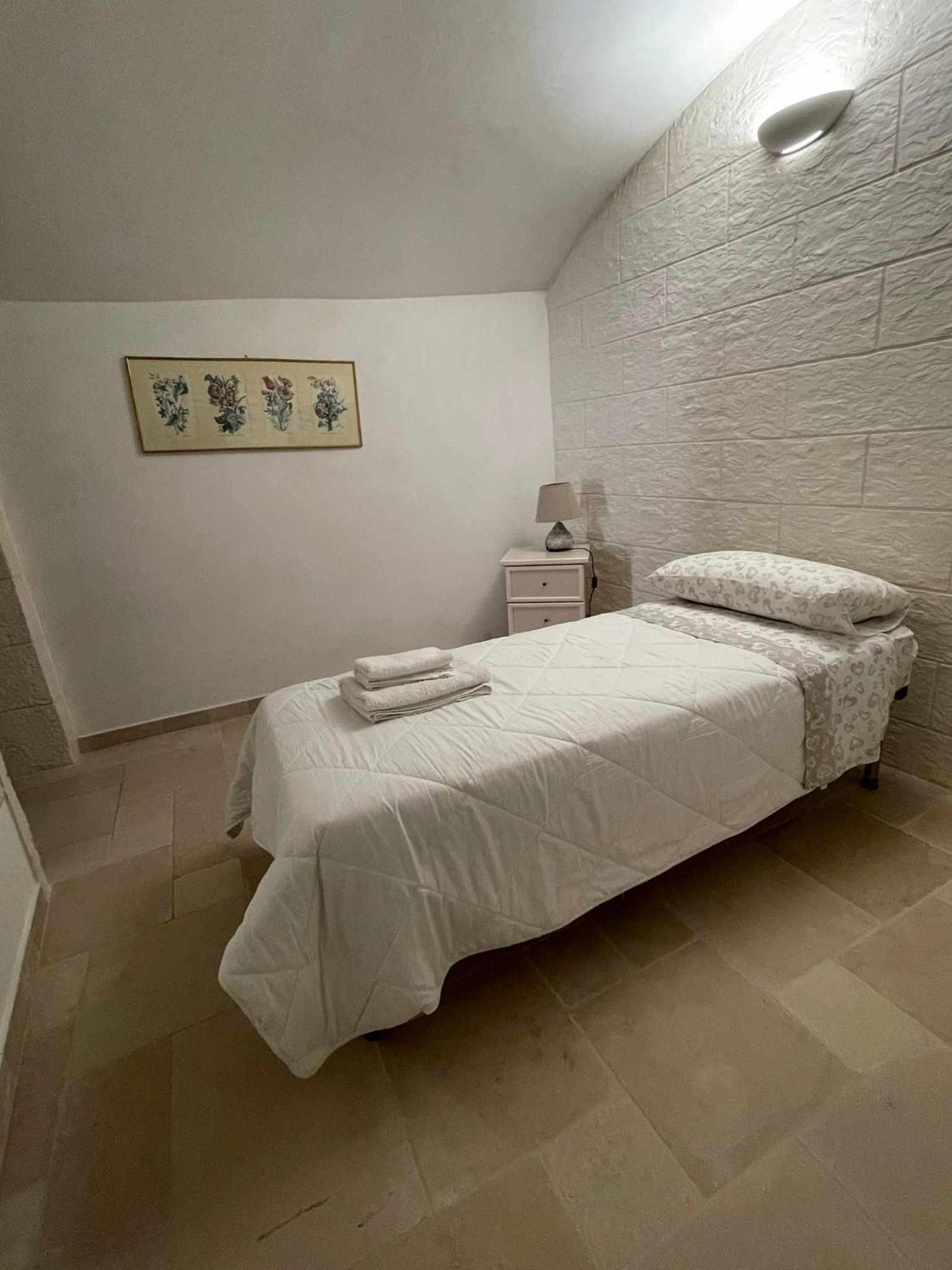 La Rosa D Ernesto Wifi Free 3 Sleeping Places Apartman Ostuni Kültér fotó